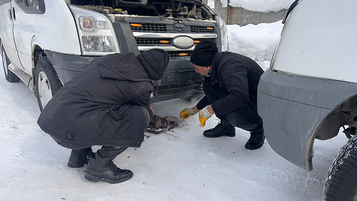 Türkiyenin en soğuk ilçesi belli oldu: Sıfırın altında 32.7 derece ölçüldü 4 metre uzunluğunda buz sarkıtları oluştu