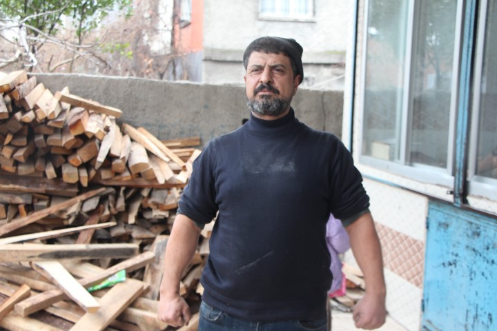 Çay demlemek için yaptığı hata az kalsın öldürüyordu