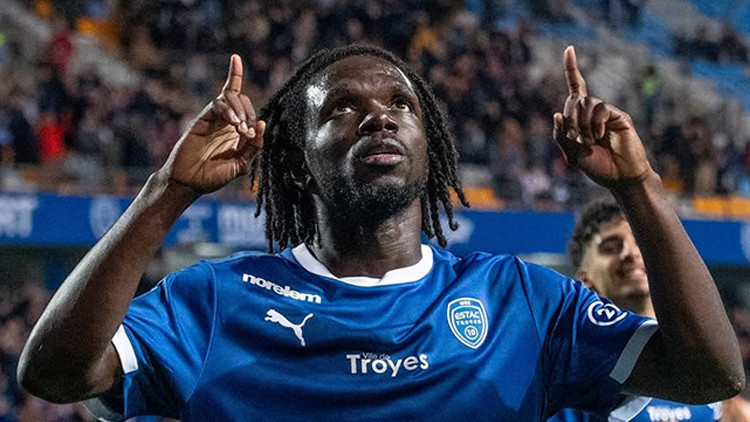 Samsunspor, Musaba'nın boşluğunu doldurdu! 23 yaşındaki oyuncudan 4,5 yıllık imza..