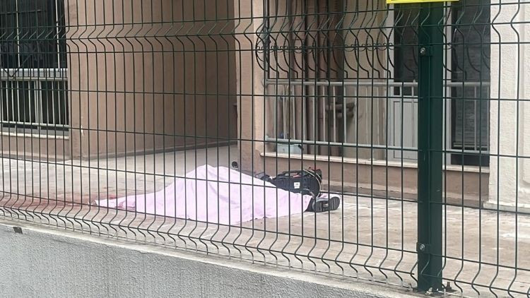 Kahreden olay… Kiralamak için baktığı dairenin balkonundan düşüp öldü