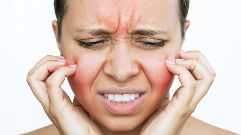 İntihar hastalığı olarak tanımlanıyor O kadar acı verici ki yemeye ve konuşmaya bile engel oluyor... Türkiyede vaka sayısı çok yüksek