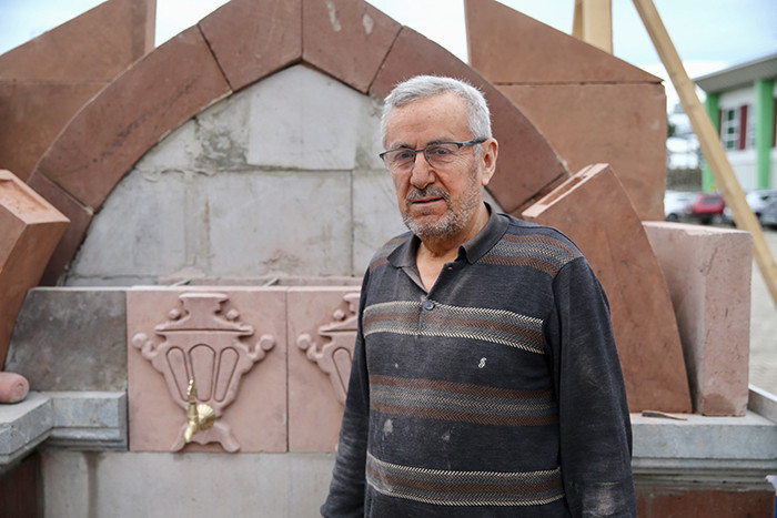 2008 yılında emekli olduktan sonra yapmaya başladı 3 gün sürüyor: Dünya durdukça muhafazasını koruyacak