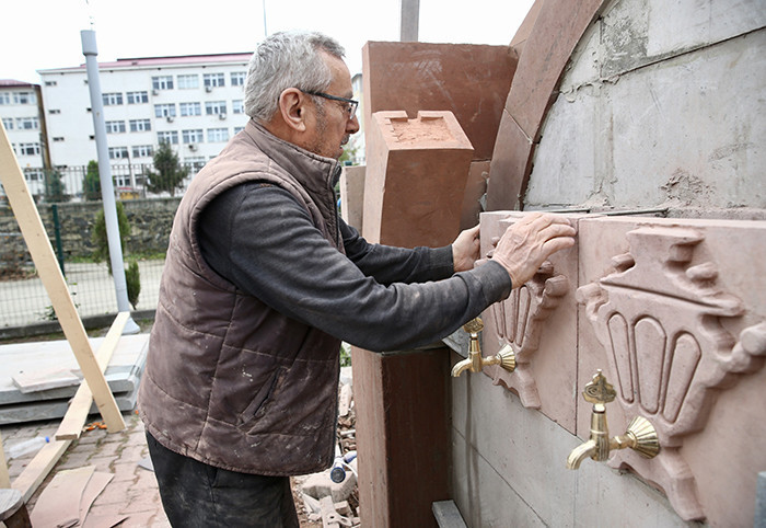 2008 yılında emekli olduktan sonra yapmaya başladı 3 gün sürüyor: Dünya durdukça muhafazasını koruyacak