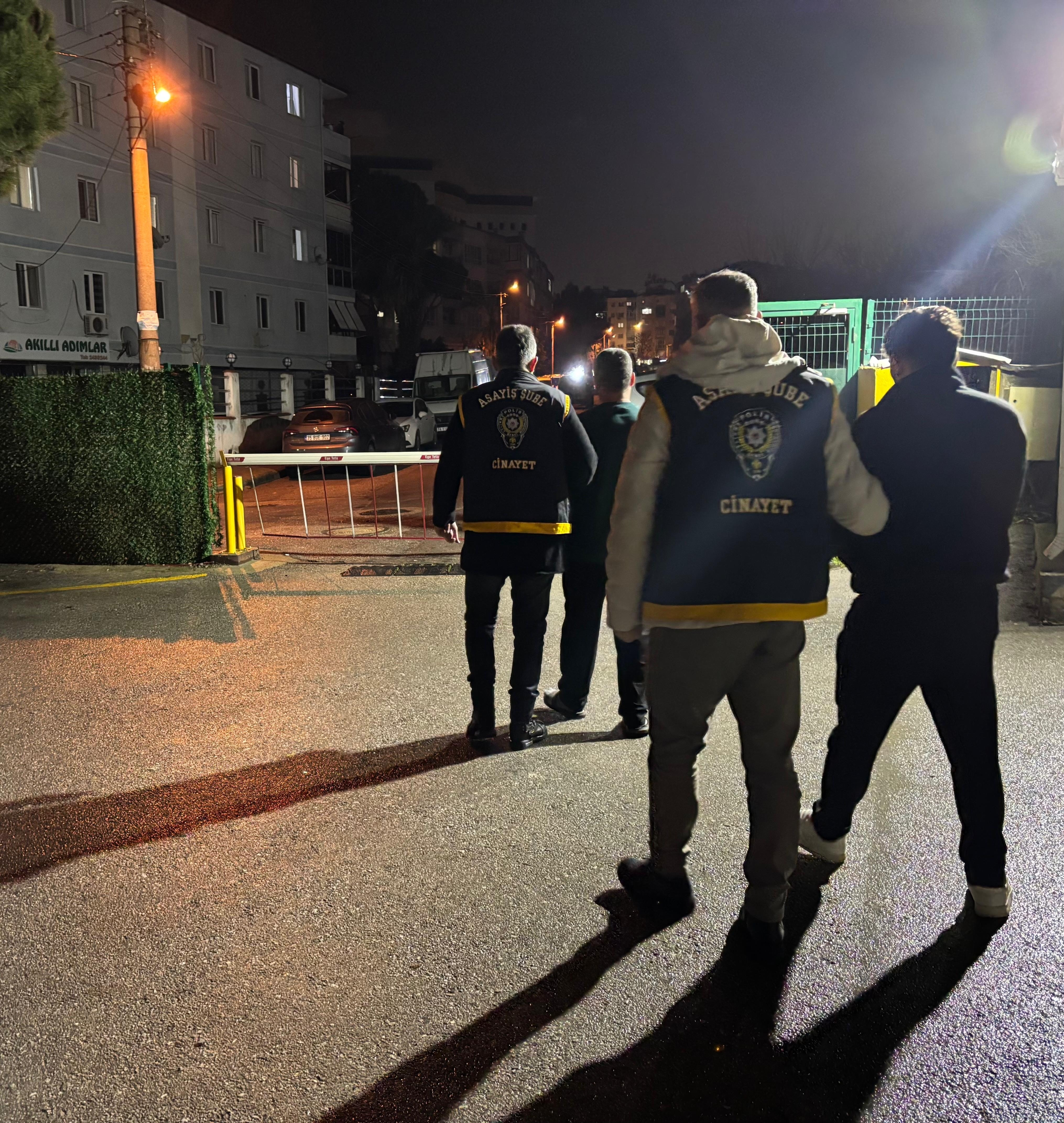 Gölmarmara Haberleri - Manisa’da silahlı kuyumcu soygunu: 2 şüpheli yakalandı - Manisa Haberleri