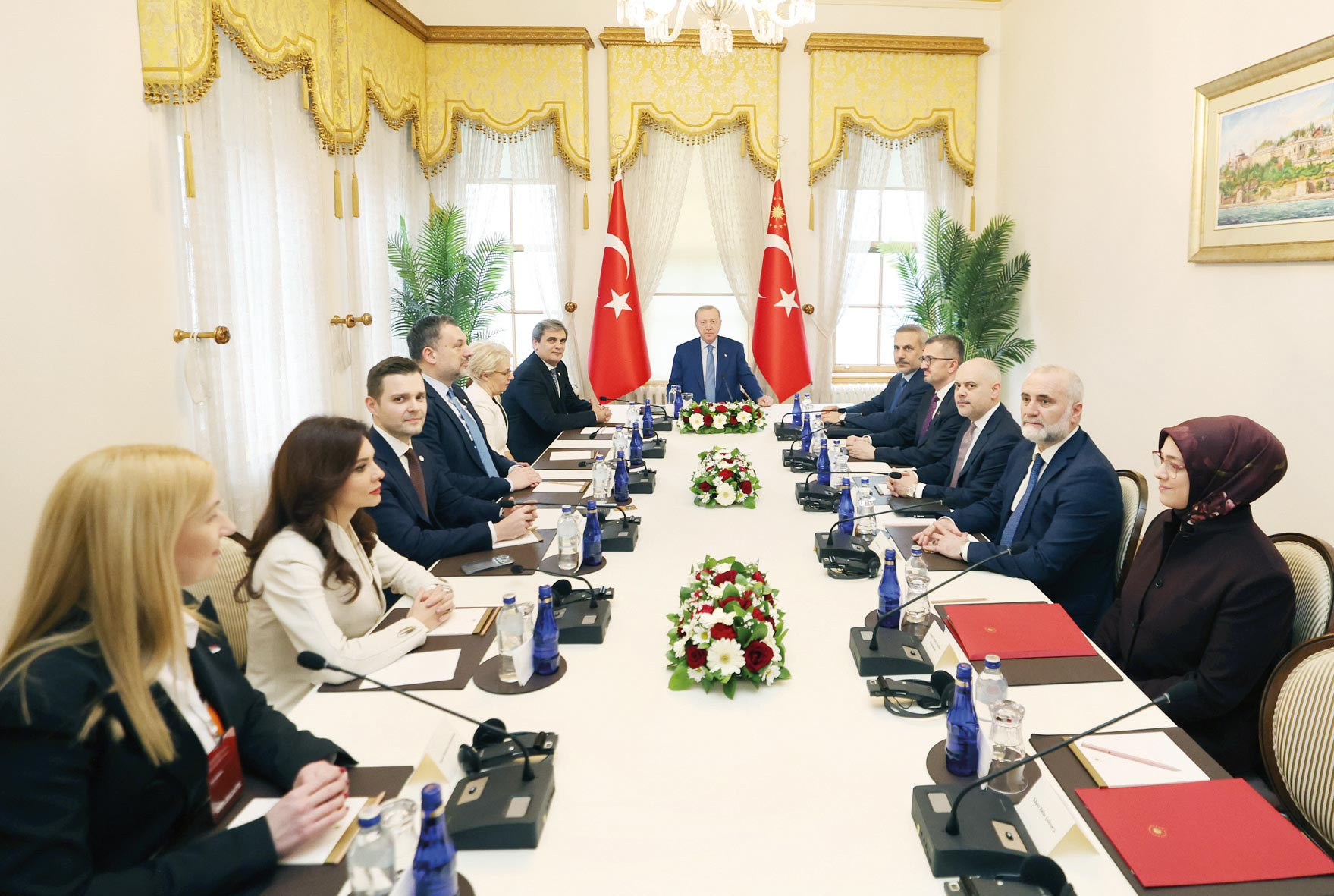 Dolmabahçe’de ‘barış’ mesaisi