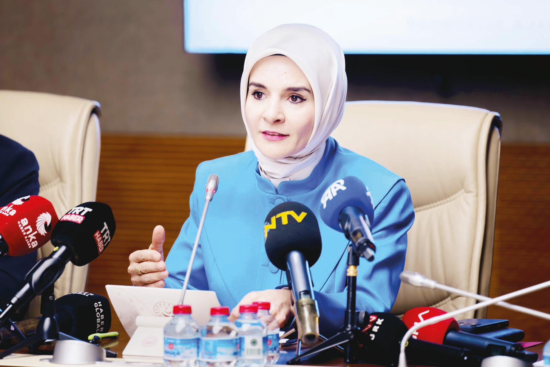 Aile Bakanı Meclis’te anlattı... Mavi gözlü bebek isteyen bile olmuş