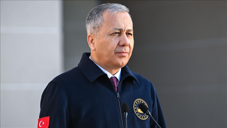 Bakan Yerlikaya duyurdu: Antalya'da Bayğaralar çetesine operasyon