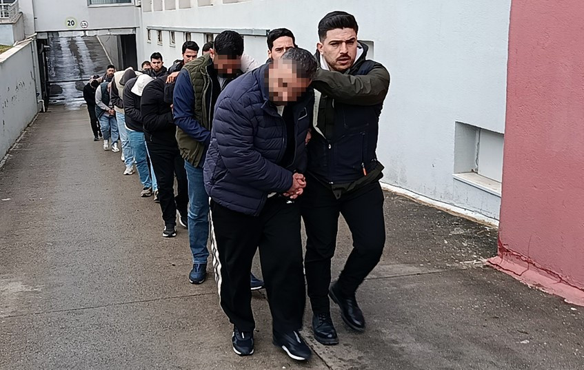 Yasa dışı bahis çetesi, ayda 50 milyon lirayı yurt dışına kaçırmış