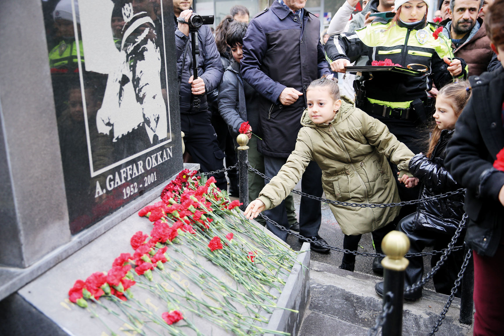 Gaffar Okkan ve beş silah arkadaşı için tören