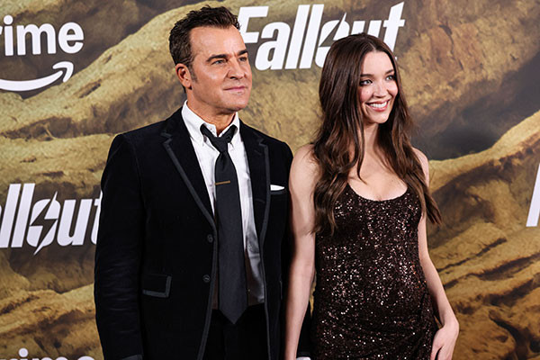 Yıllarca kaçtıkları nikah masasına 50lerinden sonra oturdular Yıllarca kaçtıkları nikah masasına 50lerinden sonra oturdular