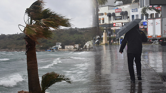 Meteoroloji'den kuvvetli fırtına uyarısı: Hızı saatte 60 kilometreyi bulacak! 11 ilde sarı alarm: Hortum çıktı, konteyner sundurması aracın üzerine devrildi