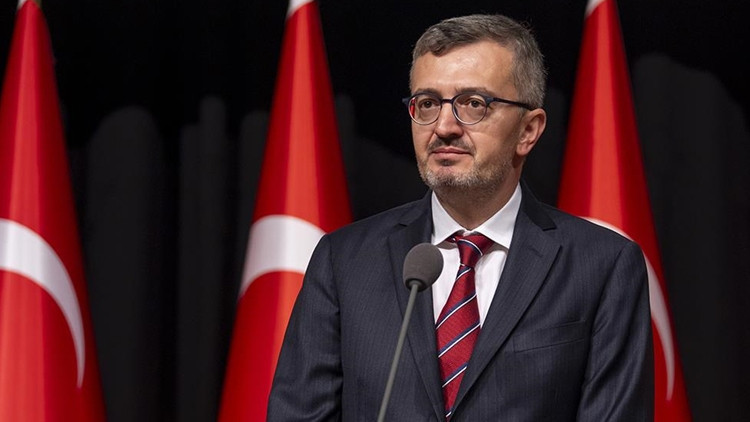 İletişim Başkanı Burhanettin Duran'dan Suriye'de Kürtler hedef alınıyor iddiasına tepki