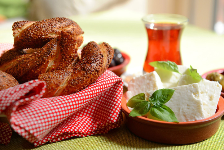 Kahvaltı hangi saatte yapılmalı ve ne yenmeli İşte güne sağlıklı başlama rehberi Kahvaltı hangi saatte yapılmalı ve ne yenmeli İşte güne sağlıklı başlama rehberi