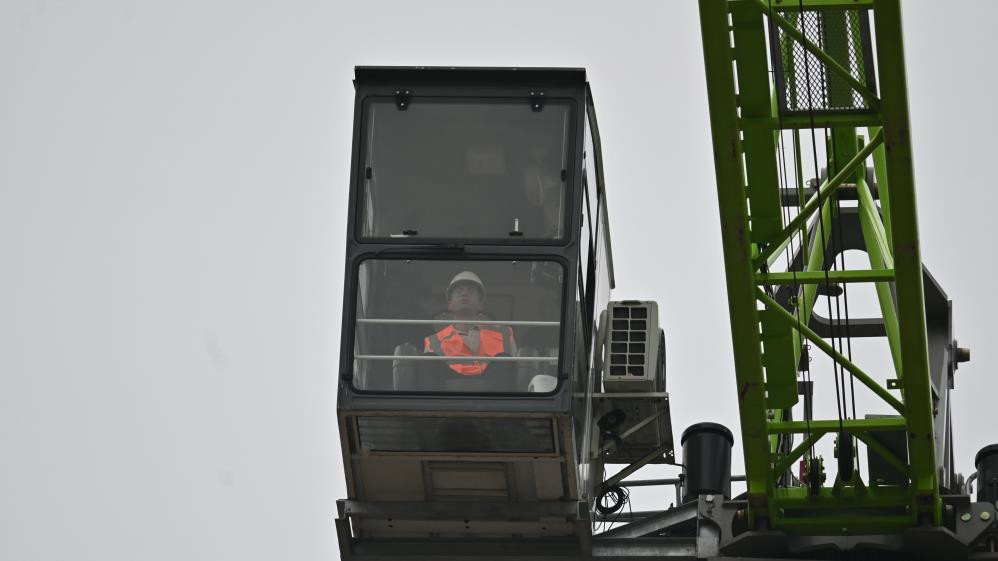  35 metre yükseklikte yapıyor Makineyi kullanamadan bu işi sonlandıranlar var