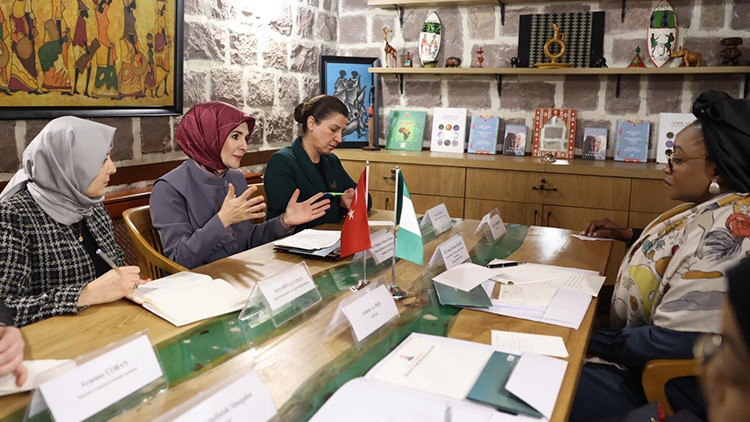 Bakan Göktaş, Nijeryalı mevkidaşıyla ile bir araya geldi