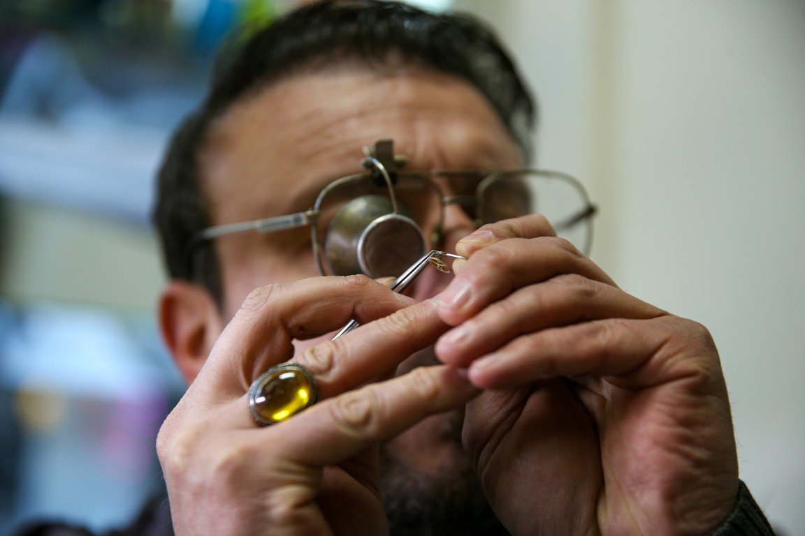 Yarım asırlık aile mesleğini sürdürüyor... 'Kentte bunu yapan 2-3 esnaf kaldı'