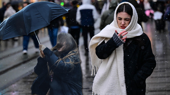58 ilde alarm: Sağanak ve fırtına etkili olacak! Meteoroloji uyardı: Tüm yurda yayılıyor | İstanbul'a kar yağacak mı?