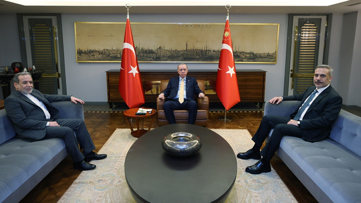 Cumhurbaşkanı Erdoğan, İran Dışişleri Bakanı Arakçi'yi kabul etti