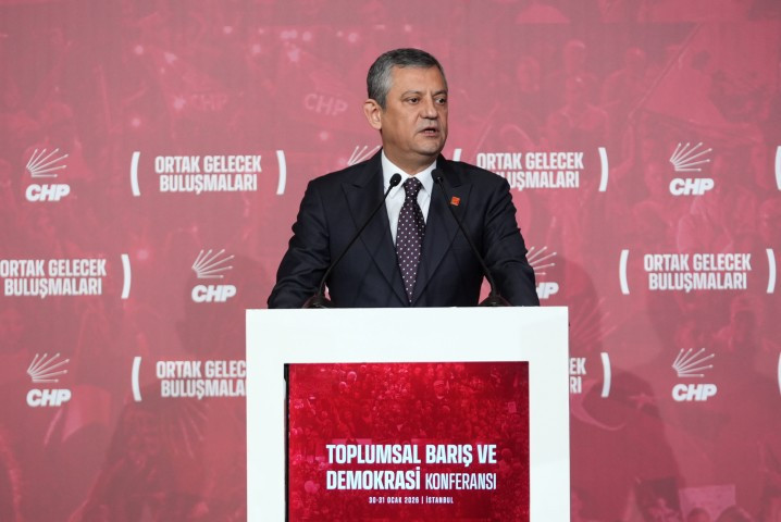 CHP Genel Başkanı Özel, Toplumsal Barış ve Demokrasi Konferansı'nda konuştu