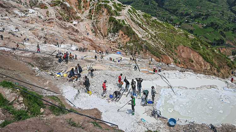 Kongo Demokratik Cumhuriyeti'ndeki madende facia: 200'den fazla işçi öldü