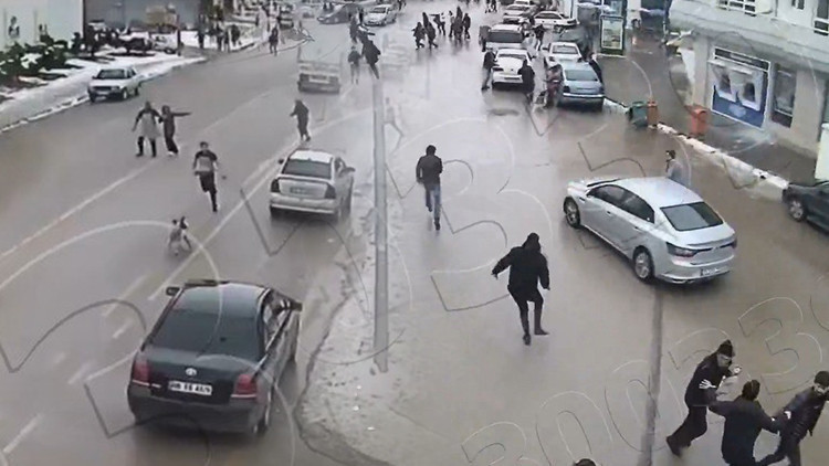 Felaketin yeni görüntüleri ortaya çıktı: Korku, panik, yıkım... Kabus anları kamerada