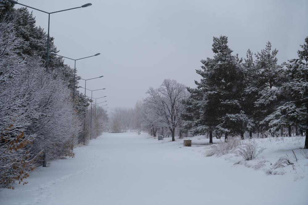  Kar kalınlığı 40 santimetreye ulaştı Memleket özlenen kışa kavuştu