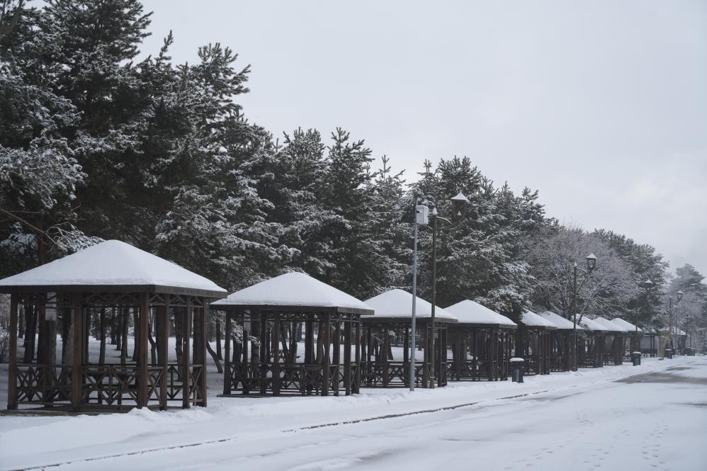  Kar kalınlığı 40 santimetreye ulaştı Memleket özlenen kışa kavuştu