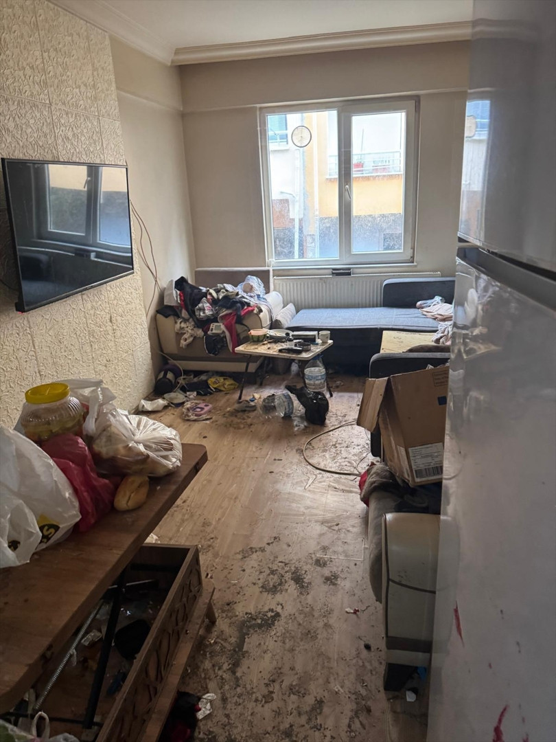 EVİMİN EN AZ 200 BİN LİRA MASRAFI VAR