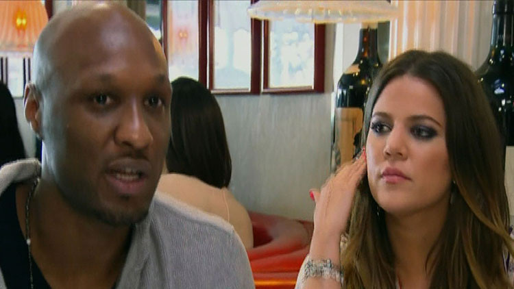 Onu aldatan sevgilisinden iki çocuğu olmuştu… Şimdi aşktan öcü gibi kaçıyor Onu aldatan sevgilisinden iki çocuğu olmuştu… Şimdi aşktan öcü gibi kaçıyor