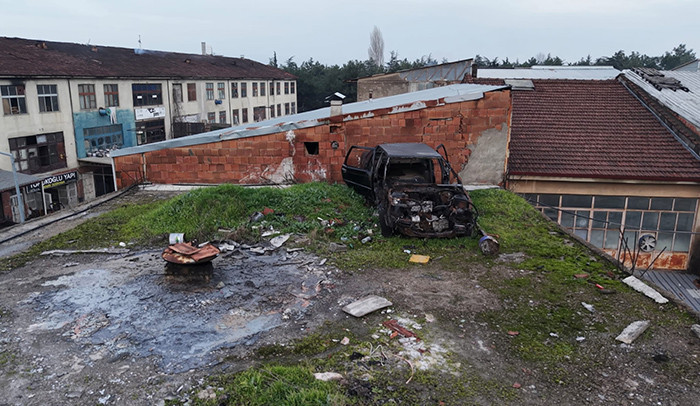  Görünce polise haber verdi Sahibine sesleniyorum, lütfen gelip alın