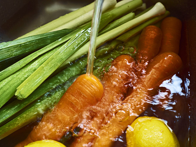 6- EN İYİ SÜPER BESİN SALATASI 6- EN İYİ SÜPER BESİN SALATASI