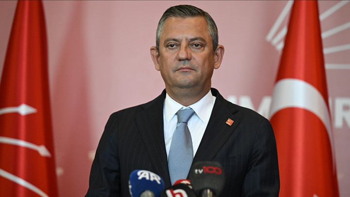 CHP lideri Özel, Hatay'da... 'Bir daha böyle acılar yaşamamayı ümit ediyoruz'