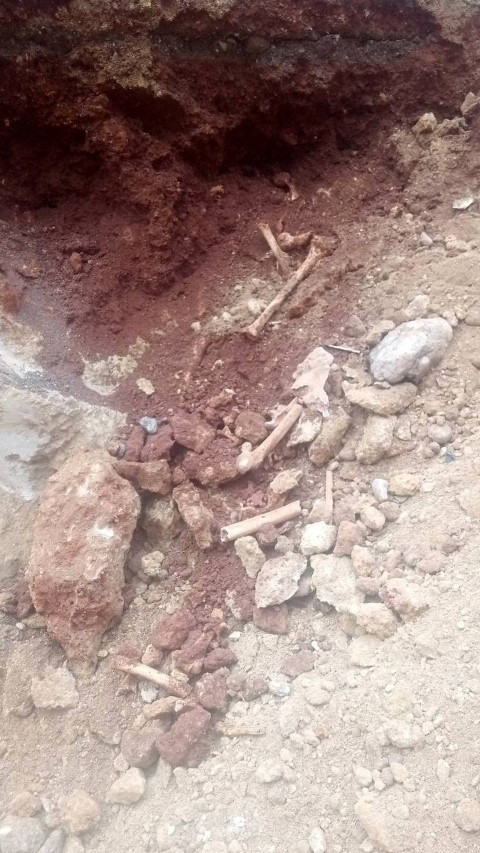 Altyapı çalışmasındaki kazıda bulundu Hemen polisi aradılar, çalışmalar durduruldu