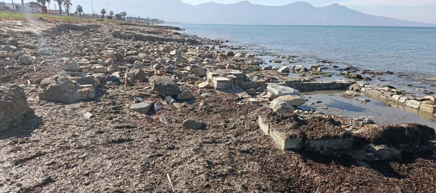 Yağmur suları plajdaki kumları taşıyınca ortaya çıktı En önemli hazinelerden biri Yağmur suları plajdaki kumları taşıyınca ortaya çıktı En önemli hazinelerden biri