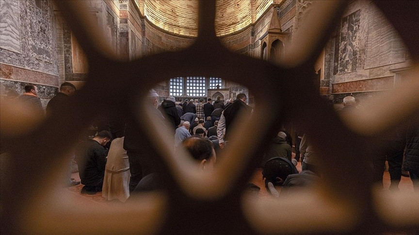 BU HAFTA CUMA NAMAZI SAATİ 6 ŞUBAT 2026 İL İL GÖRÜNTÜLEME (İstanbul, Ankara, İzmir cuma namazı vakitleri) | Diyanet ile bugün cuma namazı kaçta kılınacak, ezan saat kaçta okunacak Cuma namazı kaç rekat ve nasıl kılınır