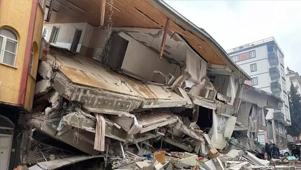 BÖLGEDE BİR YILDA 45 BİN DEPREM MEYDANA GELDİ BÖLGEDE BİR YILDA 45 BİN DEPREM MEYDANA GELDİ