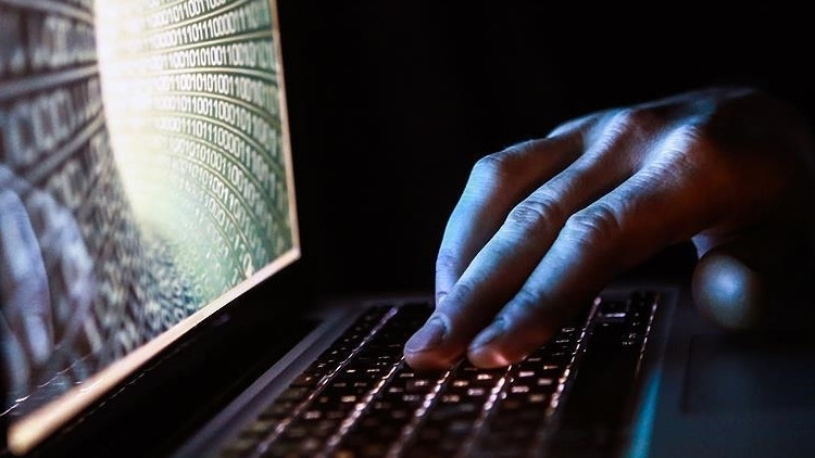 313 milyonluk vurgun! BİMCELL, PTTCELL ve İZBAN dolandırıcılarına operasyon: 48 gözaltı