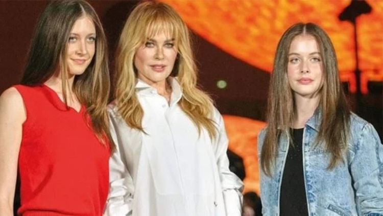 Karısını terk etti, çocuklarından da oldu… Artık ömrünü iki kızına hasret yaşamaya mahkum…