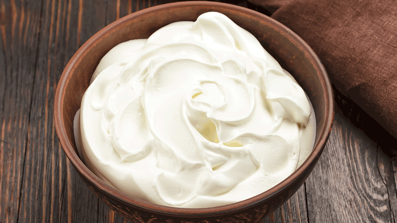 Ekşi krema nasıl yapılır Evde kolay ekşi krema tarifi ve püf noktaları