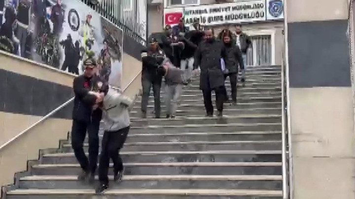 Şişli'de Erden Timur'un sahibi olduğu binaya silahlı saldırı düzenlemişlerdi! 5 şüpheli gözaltına alındı