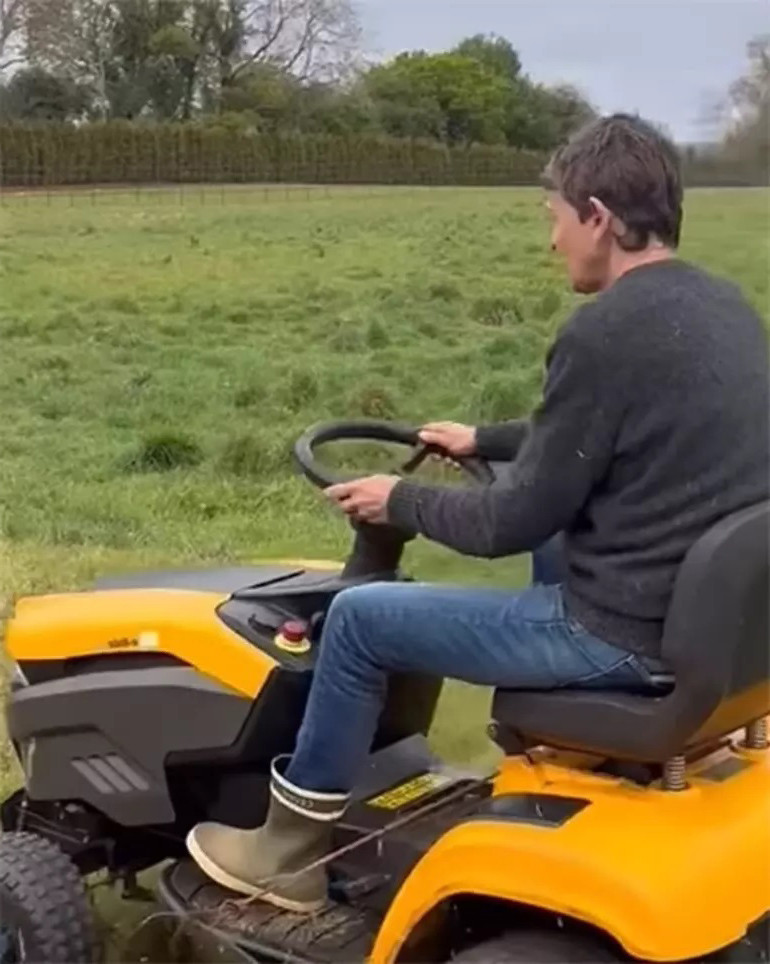 Çiftlik hayatı zor geldi, ünlü sunucu 27 milyona yeni malikane aldı