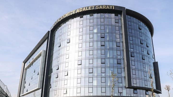 Küçükçekmece Adliyesi'nde hakime saldırmaya çalışan avukat gözaltına alındı