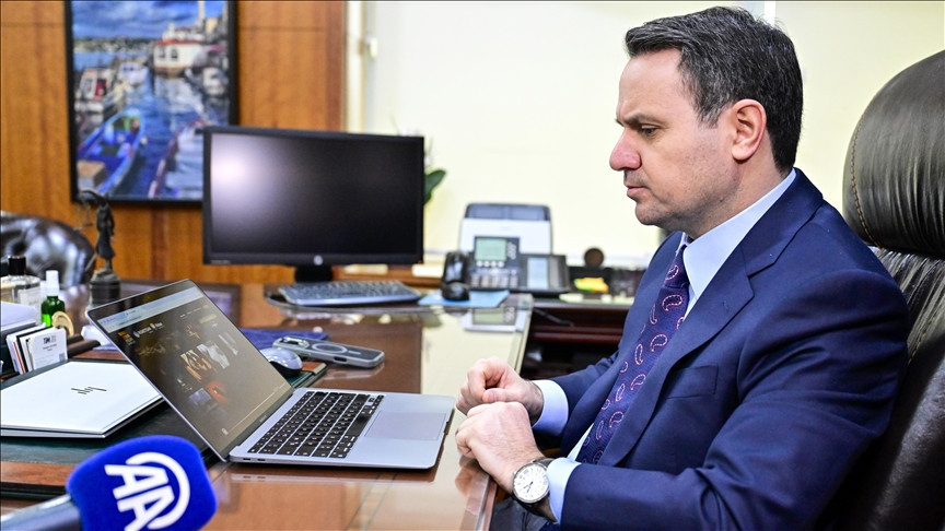 AKIN GÜRLEK KİMDİR, KAÇ YAŞINDA, NERELİ || Yeni Adalet Bakanı Akın Gürlekin biyografisi ve hayatı hakkında bilgiler