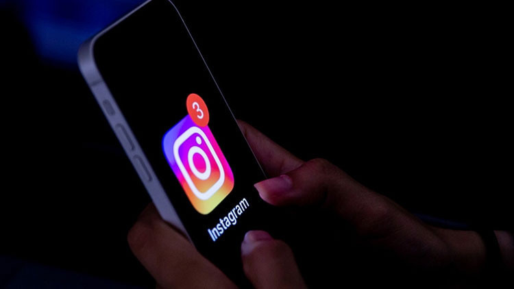 INSTAGRAM ÇÖKTÜ MÜ