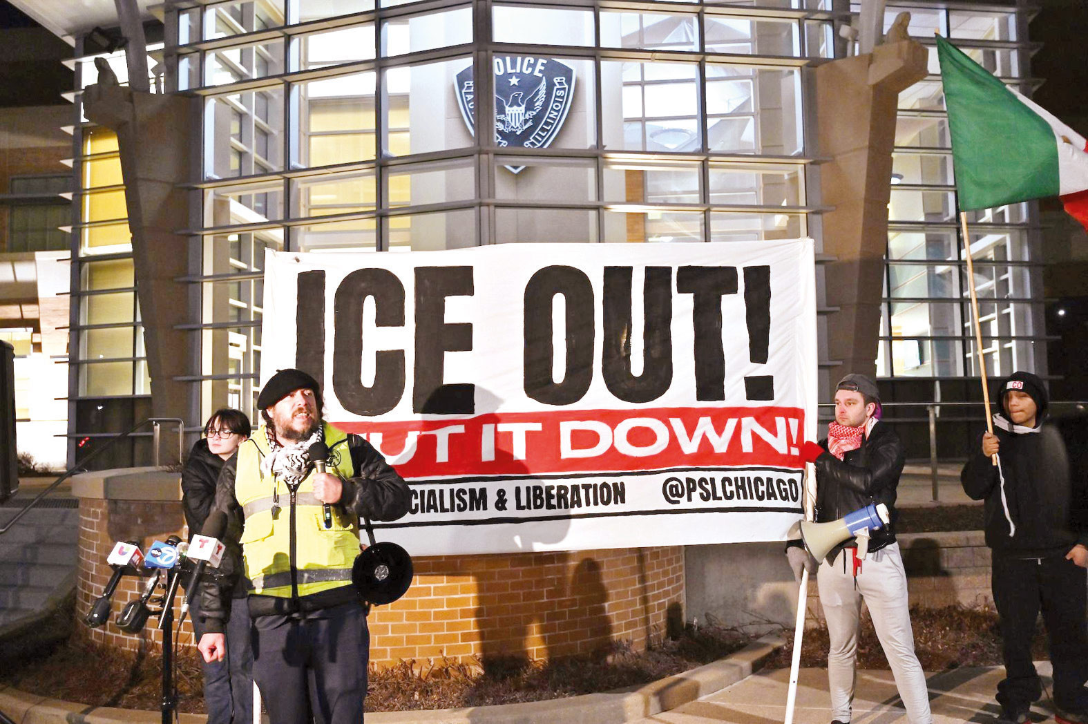 Trump’ın ICE ekiplerine özendiler... Avrupalı sağcılar da göçmen polisi istiyor