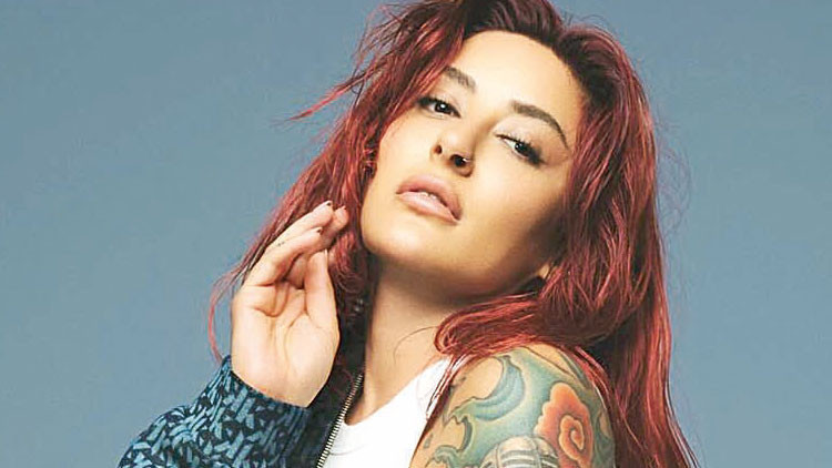 Melek Mosso: Kendimi tek kalıba koymadım