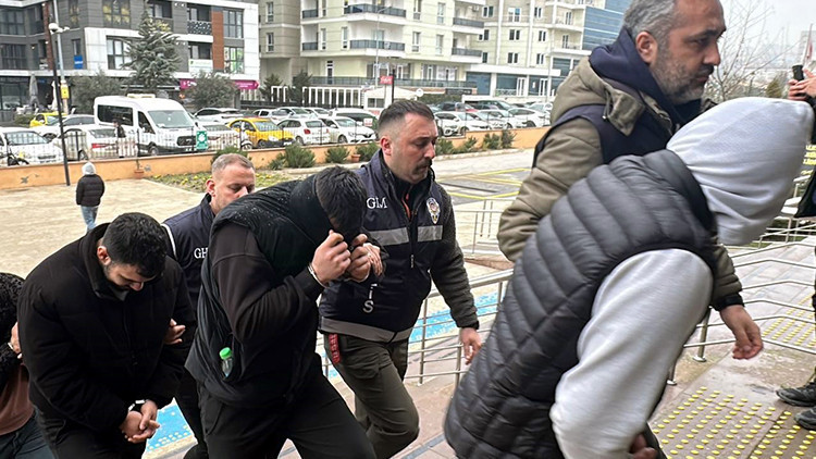 'Emmi'yi diplomatik plakalı araçla kaçırdılar: 6 şüpheli yakalandı