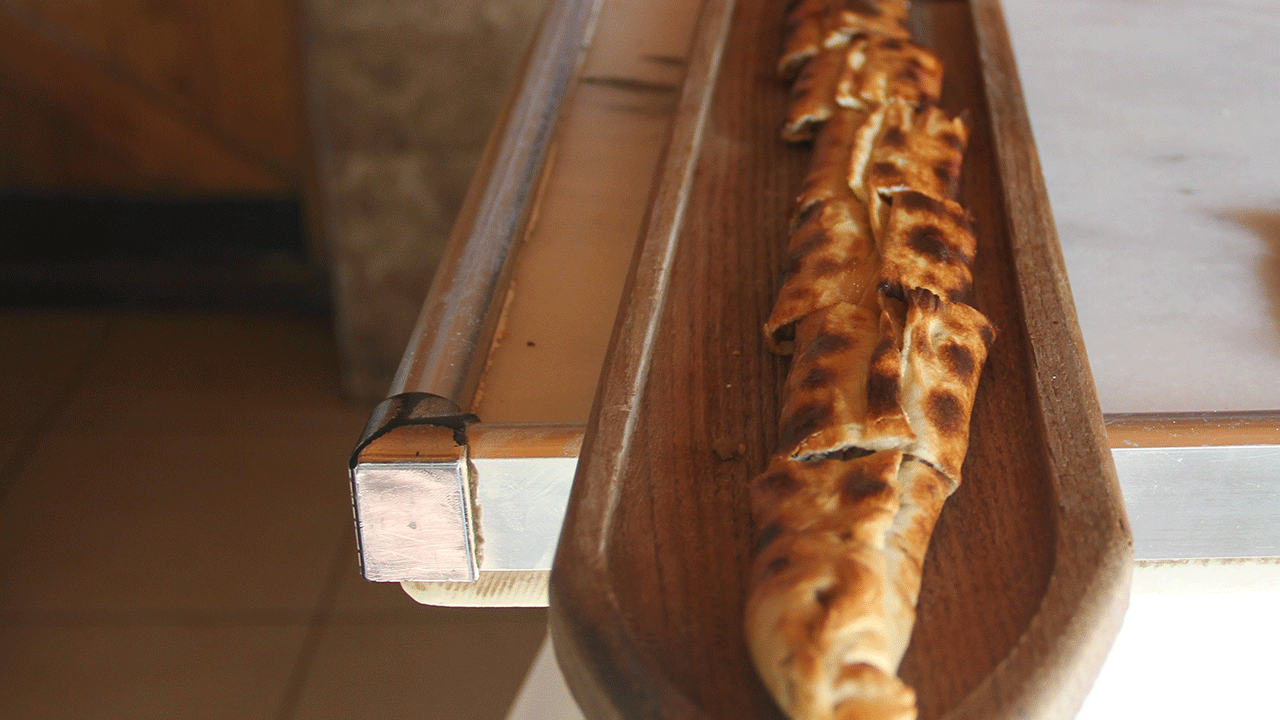 Damak çatlatan tescilli lezzet: Çarşamba pidesi