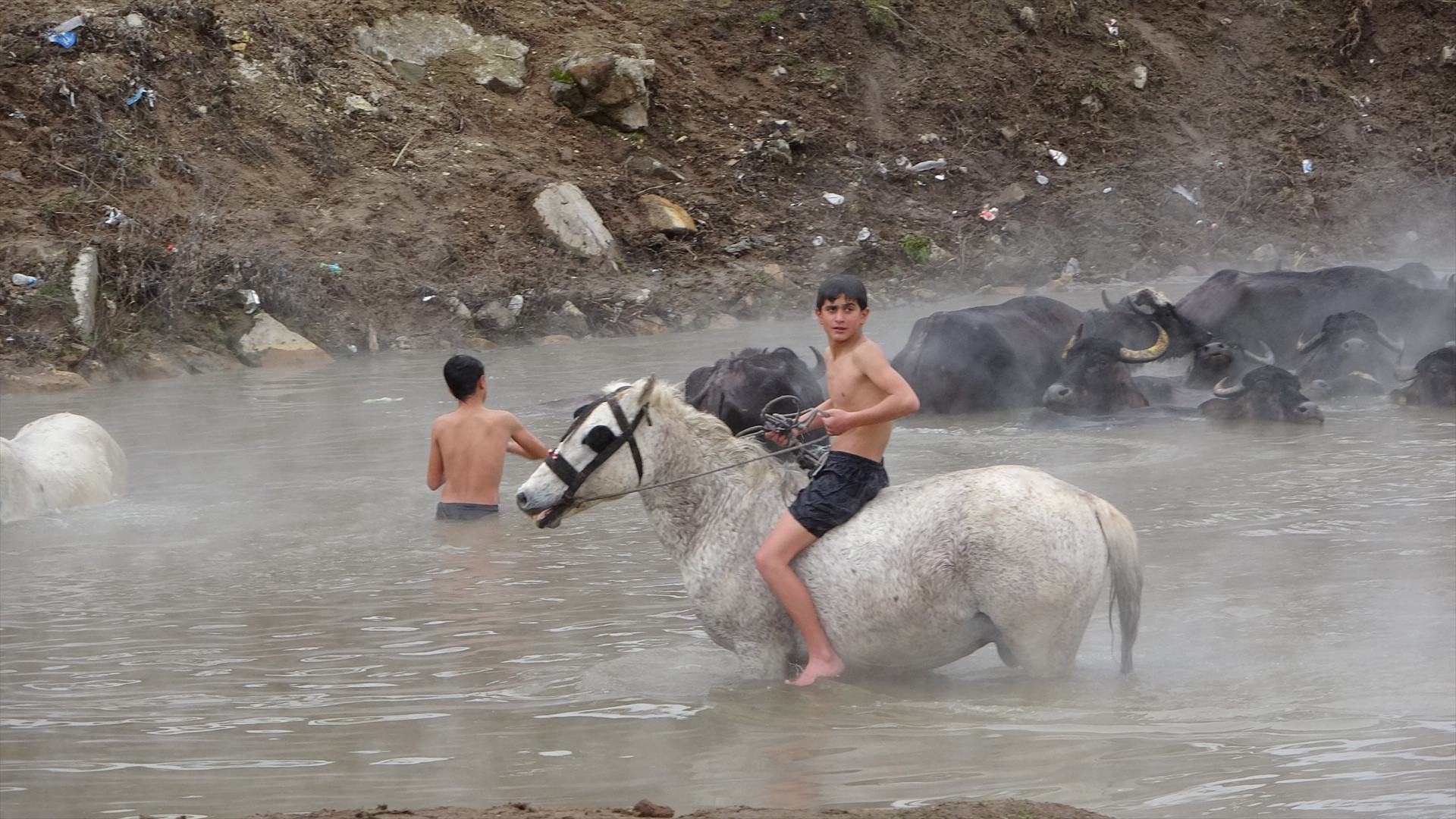  Bitlis... Doğal güzelliğiyle fotoğraf tutkunlarının ilgisini çekiyor