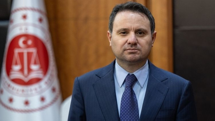 Adalet Bakanı Gürlek: Meclis kürsüsüne giderken insanlar üstümüze geldi, bu beni çok üzdü, şaşkınlık yaşadım